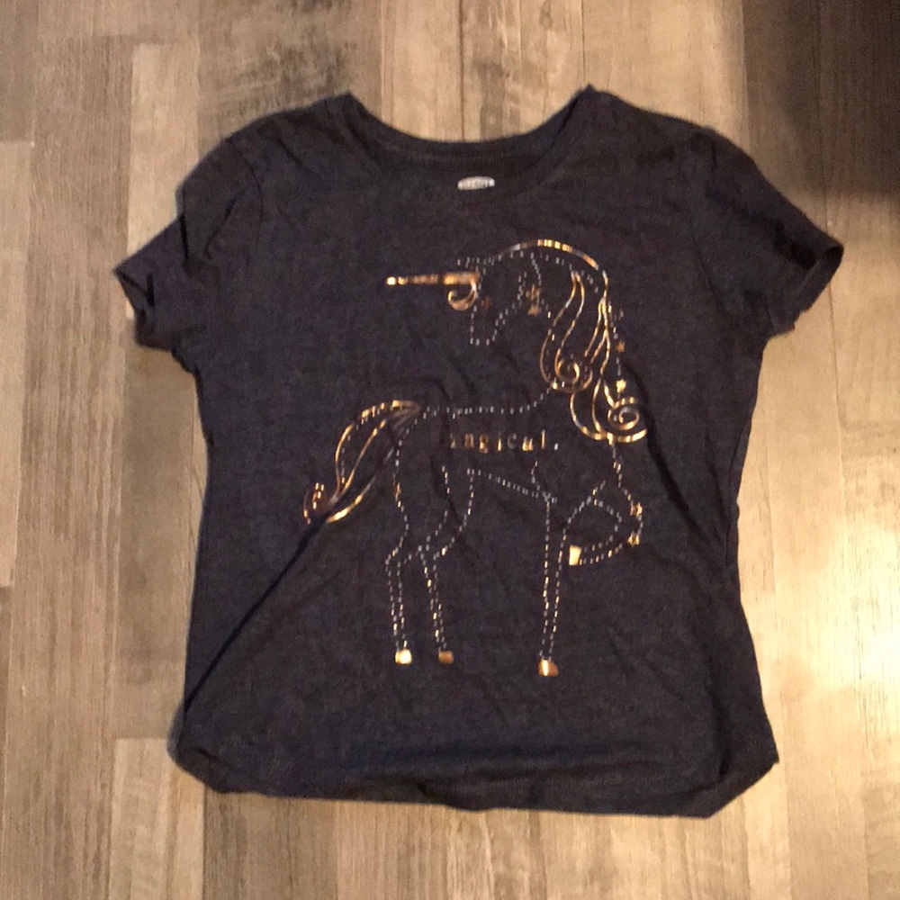 Old Navy girls unicorn t-shirt.